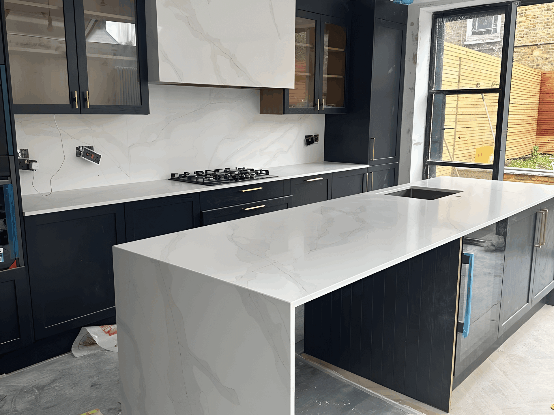 Quartz Kitchen Worktop Fitter & Installation in London by SY Stone